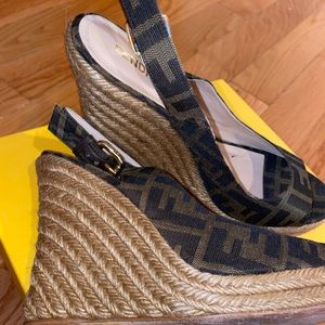 Vintage Fendi Wedges size 40